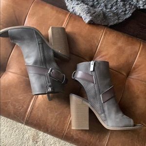 DV Boots: Open Toe & Heel